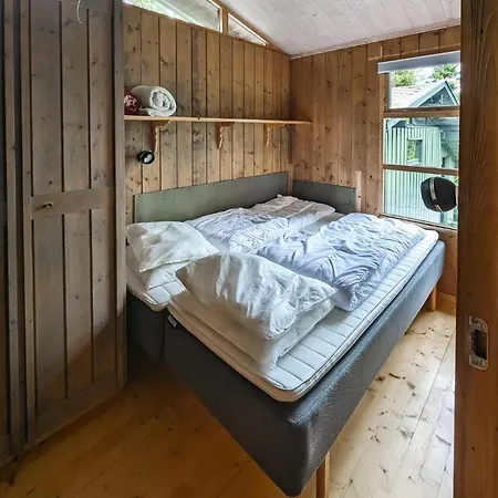Holiday home 4 Bedroom Pet Friendly In *